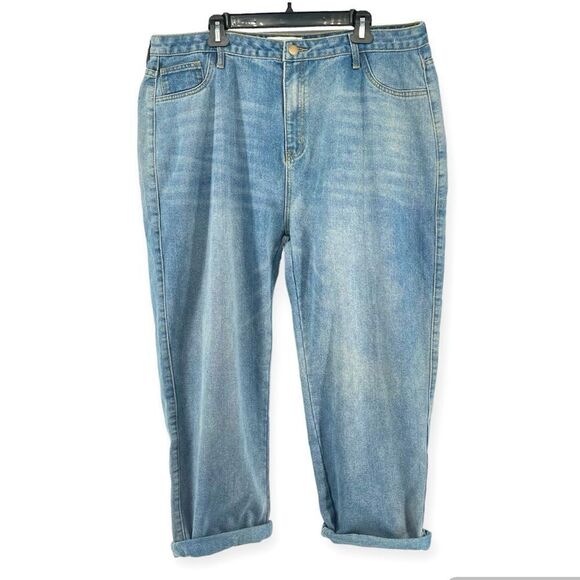 Fashion Nova Women’s Medium Wash High Rise Straight Leg Denim Jeans Size 20 - Picture 1 of 13